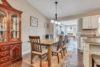 637 Catawba Dr, Salem, VA 24153 - photo 5