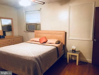 6710 Collinsdale Rd, Parkville, MD 21234 - photo 3