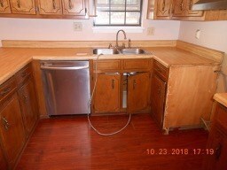 More kitchen