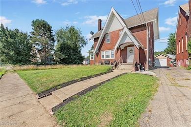 2409 Gilbert Ave NE, Canton, OH 44705 - photo 3