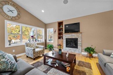 6262 Summit View Dr, Fitchburg, WI 53719 - photo 3