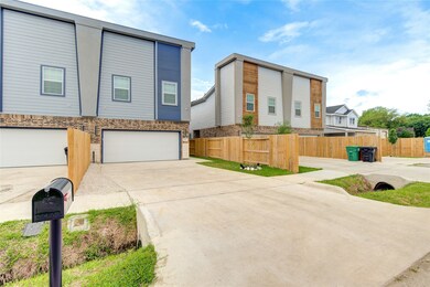 10021 Alfred Ln unit B, Houston, TX 77041 - photo 2