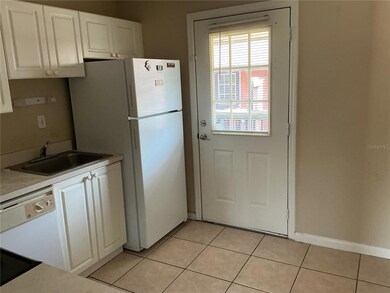 12413 Oak Cedar Place unit 201, Tampa, FL 33612 - photo 5