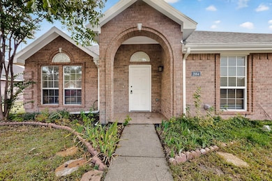 2864 Hampshire Ln, Rockwall, TX 75032 - photo 2