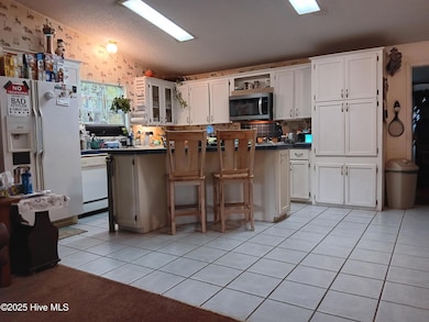 825 Putnam Church Rd, Carthage, NC 28327 - photo 6