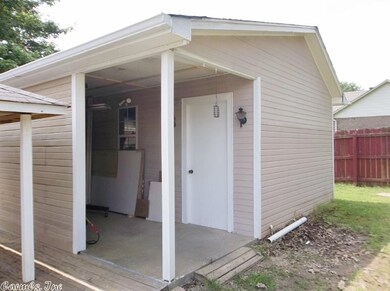 Extra Bonus a 12 x 16 Workshop!