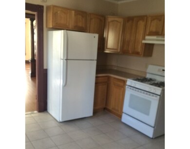 203 Hampden St unit 2, Chicopee, MA 01013 - photo 2