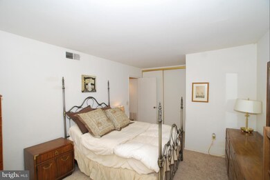 15012 Haslemere Ct, Silver Spring, MD 20906 - photo 7