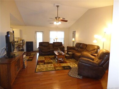 129 Brookview Rd, Statesville, NC 28625 - photo 4