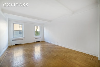 250 Cabrini Boulevard unit 5C, New York, NY 10033 - photo 4