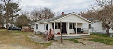 607 E Johnson St, Dunn, NC 28334 - photo 2