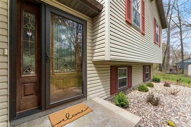 461 Meander Wood Rd, Oregon, WI 53575 - photo 2