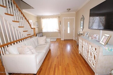 38 Calvanico Ln, Staten Island, NY 10314 - photo 3