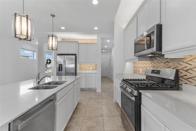 8121 Sternway Rd, Sarasota, FL 34240 - photo 3