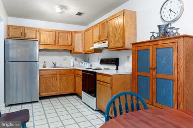 85 C-1 Hailey Ln unit C-1, Strasburg, VA 22657 - photo 5