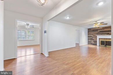 12421 Stirrup Ln, Bowie, MD 20715 - photo 6