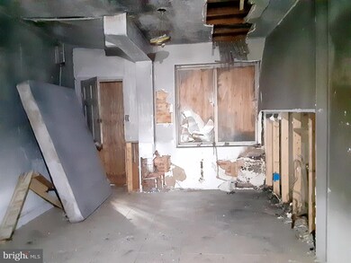 448 Furrow St, Baltimore, MD 21223 - photo 3