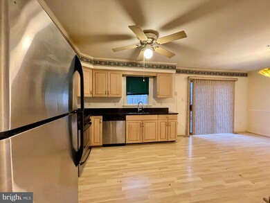 10916 Prospect Hill Rd, Glenn Dale, MD 20769 - photo 7