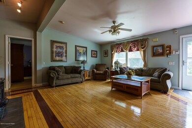 224 Bear Medicine Cir, Effort, PA 18330 - photo 6