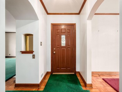 Foyer / Entry