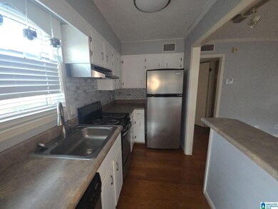 2136 16th Ave S unit B6, Birmingham, AL 35205 - photo 6