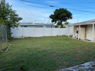 2121 Longwood Rd, West Palm Beach, FL 33409 - photo 3