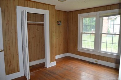 619 Durham Ave, Statesville, NC 28677 - photo 3