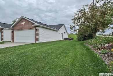 8446 S Tularosa Ct, Lincoln, NE 68516 - photo 5