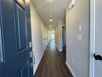Entry/Foyer