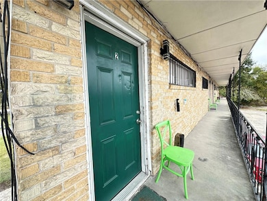 519 Hamilton St unit 2, Gretna, LA 70053 - photo 3