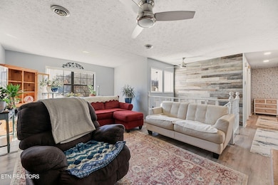 148 Batley Loop Rd, Clinton, TN 37716 - photo 5