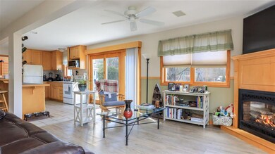 105 Conleys Grove Rd, Derry, NH 03038 - photo 3