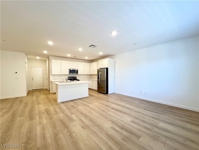 1546 Eva Crossing Place, Henderson, NV 89002 - photo 5