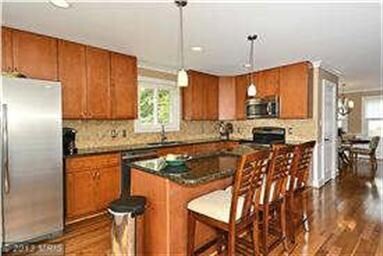 2208 Boxwood Dr, Falls Church, VA 22043 - photo 2