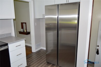 705 Cherry St, Findlay, OH 45840 - photo 5