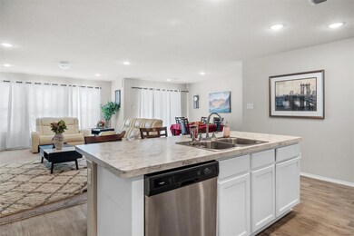 604 Timberwood Dr, Cleburne, TX 76031 - photo 7