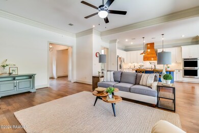 7-web-or-mls-104 Fernridge-2