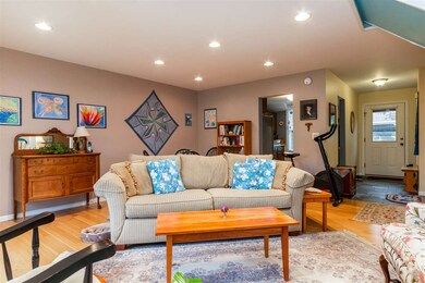 K8 Stonehedge Dr unit K-8, South Burlington, VT 05403 - photo 7