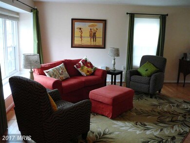 13194 Ladybank Ln, Herndon, VA 20171 - photo 3