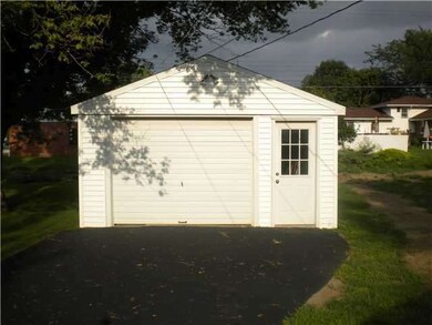 419 Pine Rd, Woodville, OH 43469 - photo 6