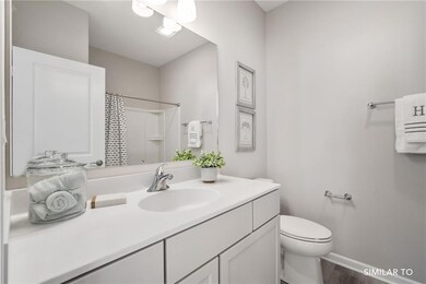 9825 Thorton Dr, Johnston, IA 50131 - photo 4