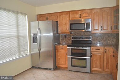 11725 Lone Tree Ct, Columbia, MD 21044 - photo 4