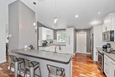 Remodeled kitchen with Quartz