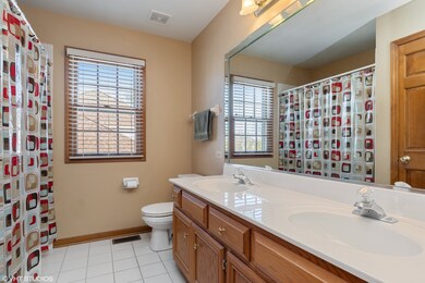 2607 Snowbird Ln, Naperville, IL 60564 - photo 5