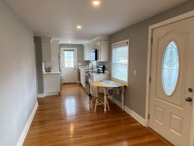 14 Salem St, Wilmington, MA 01887 - photo 2