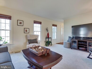 8503 Cherry Heights Ct, Springfield, VA 22153 - photo 5