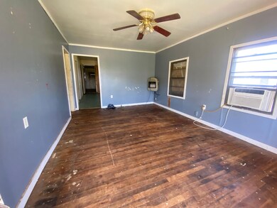 912 Taylor Ave, Rule, TX 79547 - photo 6