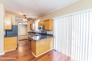 1422 Longfield Ave, Louisville, KY 40215 - photo 5