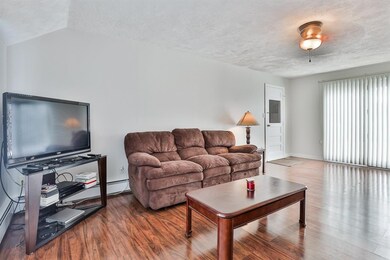 21 Berkshire Rd, Nashua, NH 03064 - photo 7