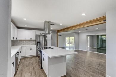 1718 E Rovey Ave-9